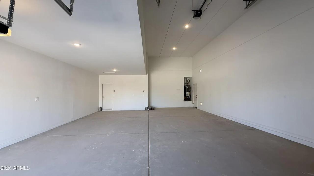 Real Estate Picture 22