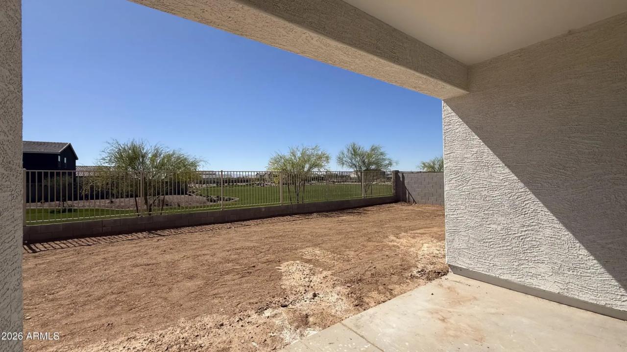 Real Estate Picture 25