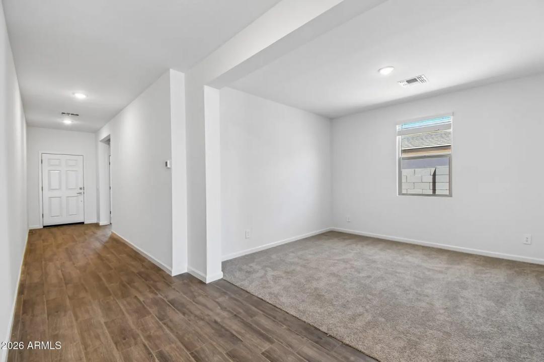 Real Estate Picture 19