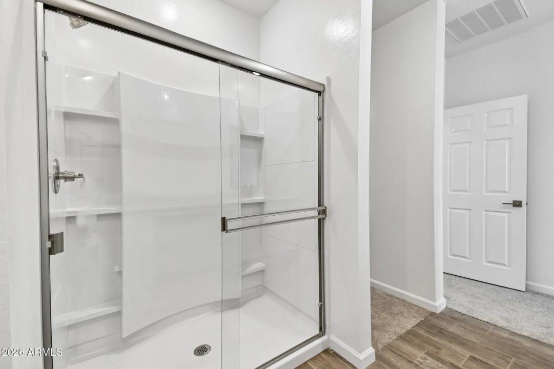 Real Estate Picture 25