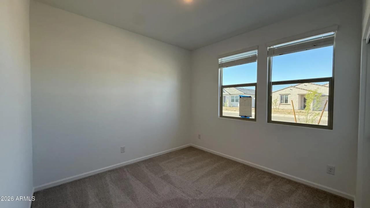 Real Estate Picture 6