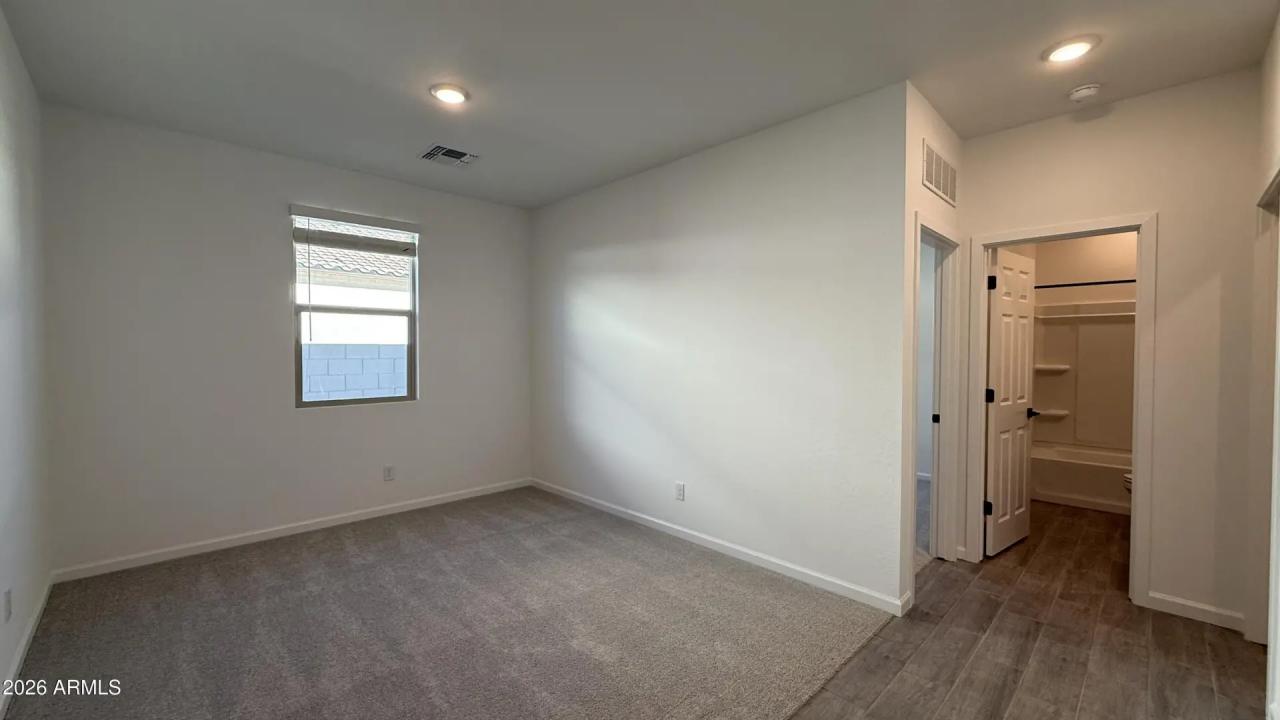 Real Estate Picture 20