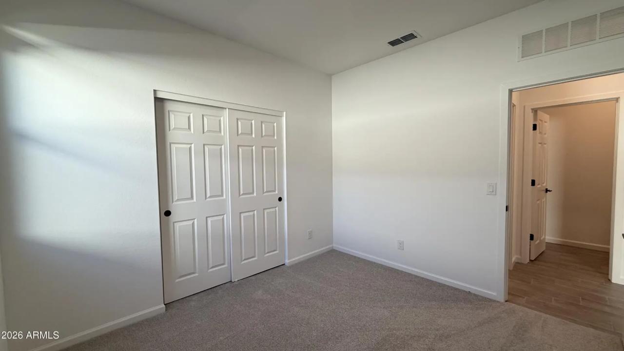Real Estate Picture 23