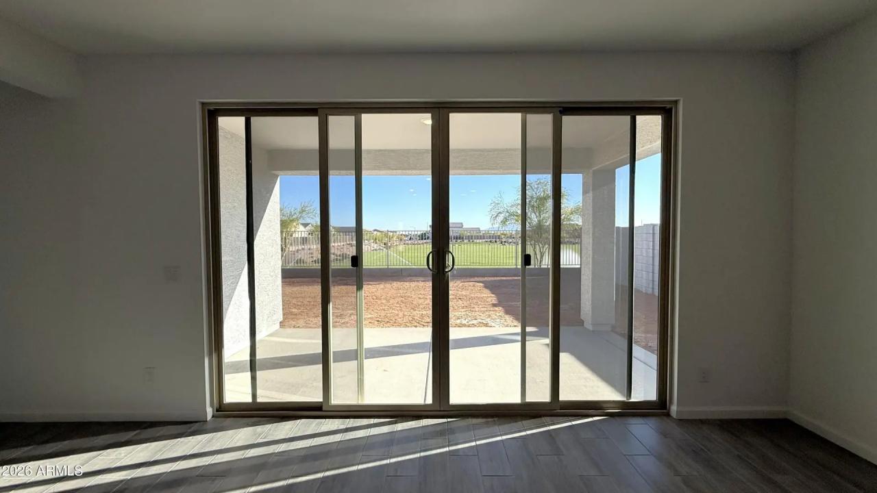 Real Estate Picture 25