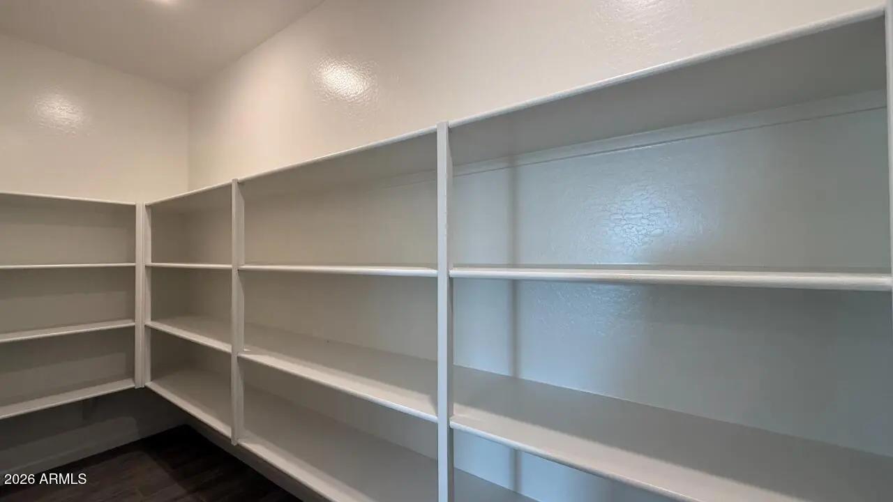 Real Estate Picture 5