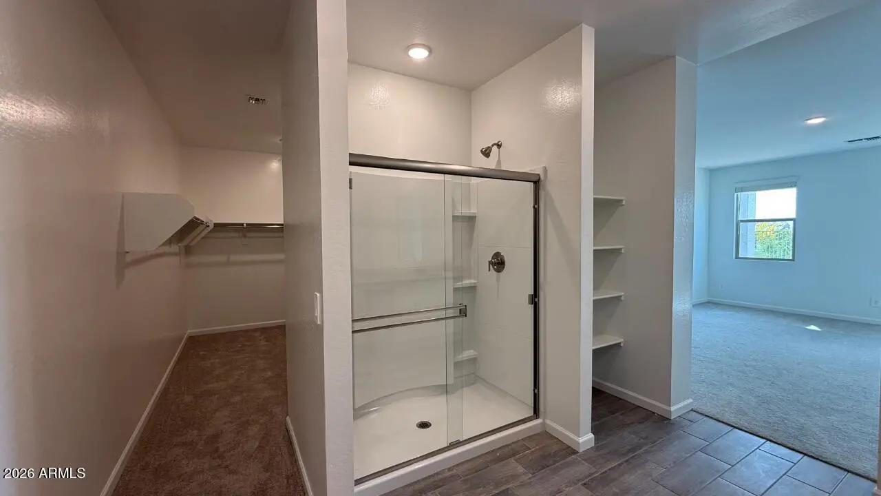 Real Estate Picture 9