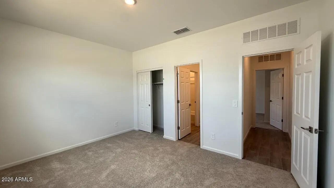 Real Estate Picture 12