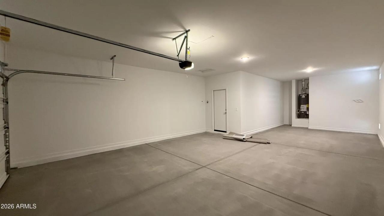 Real Estate Picture 18