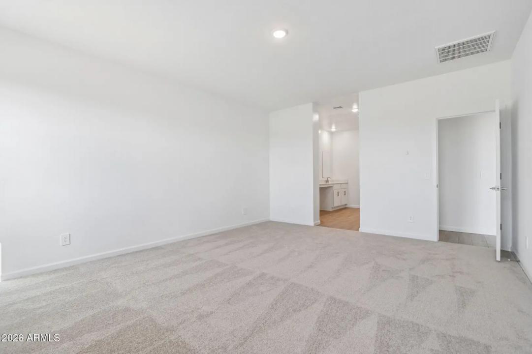 Real Estate Picture 20