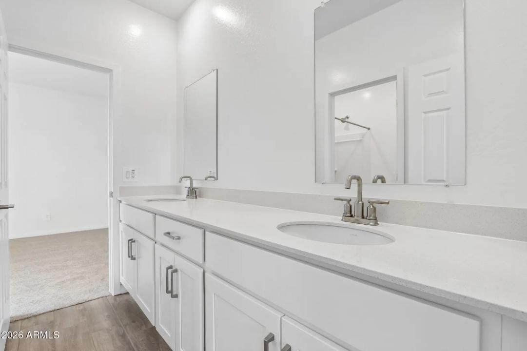 Real Estate Picture 30