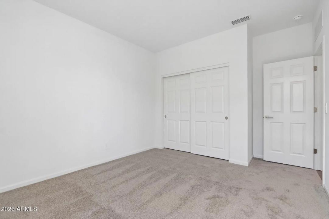 Real Estate Picture 33