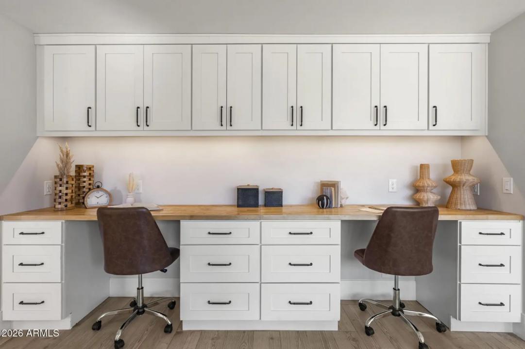 Real Estate Picture 11