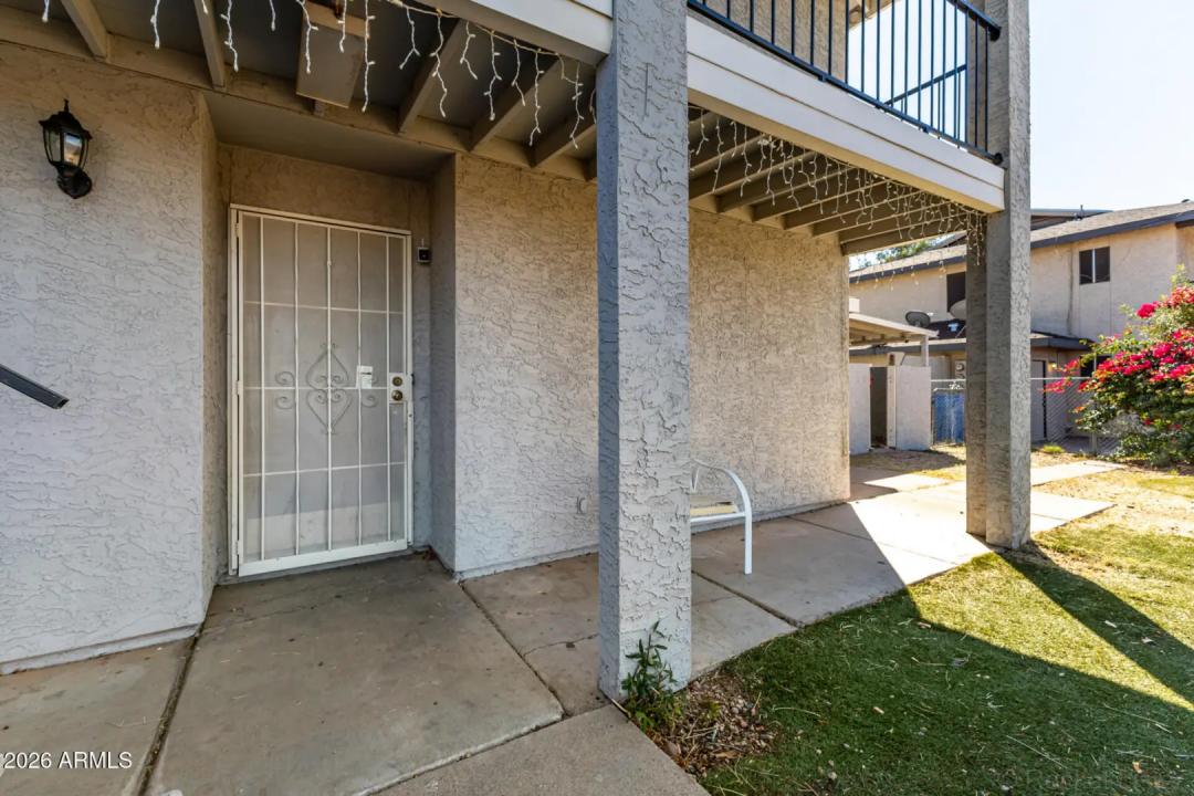 Real Estate Picture 7