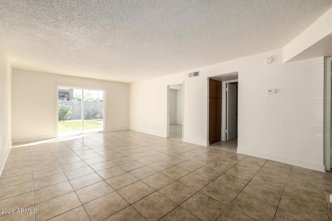 Real Estate Picture 26