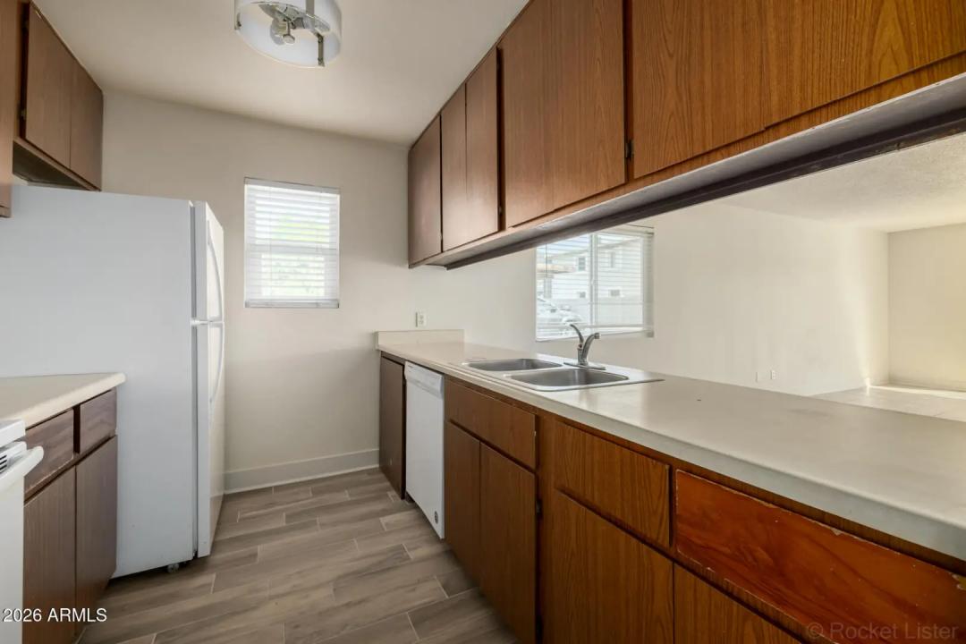 Real Estate Picture 29