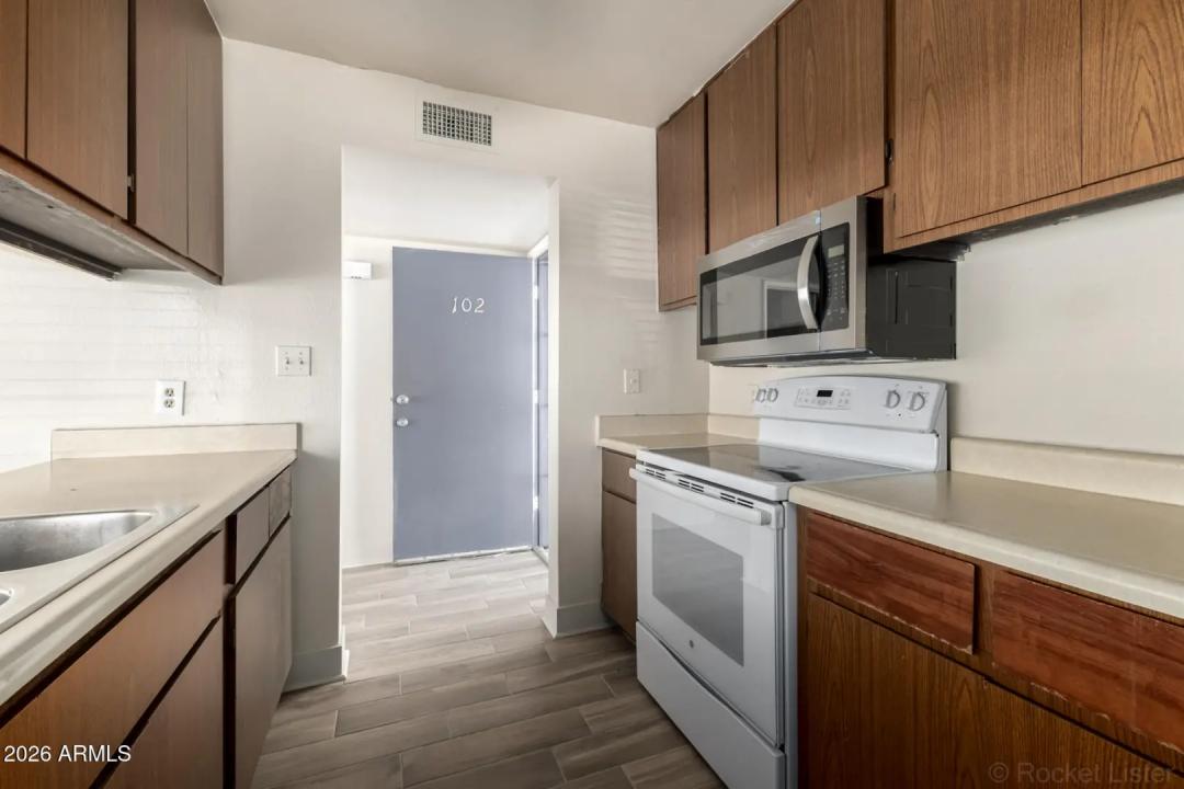 Real Estate Picture 31