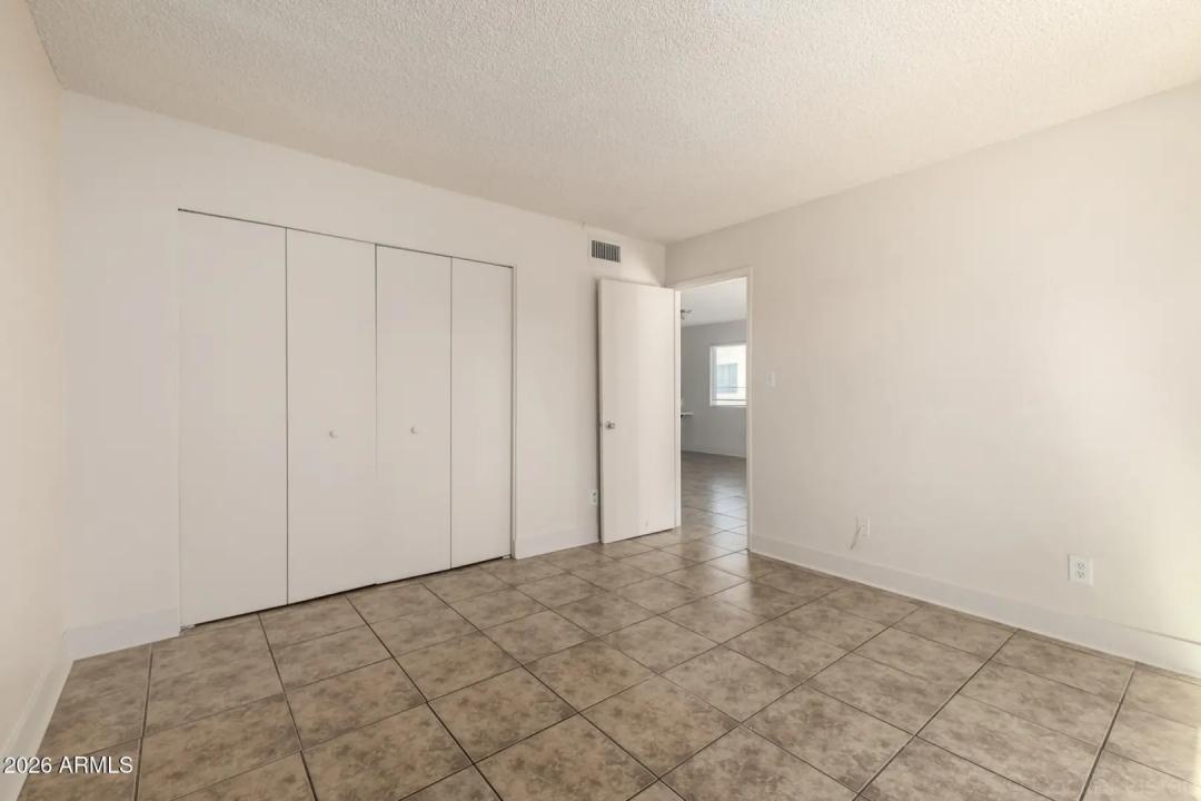 Real Estate Picture 34