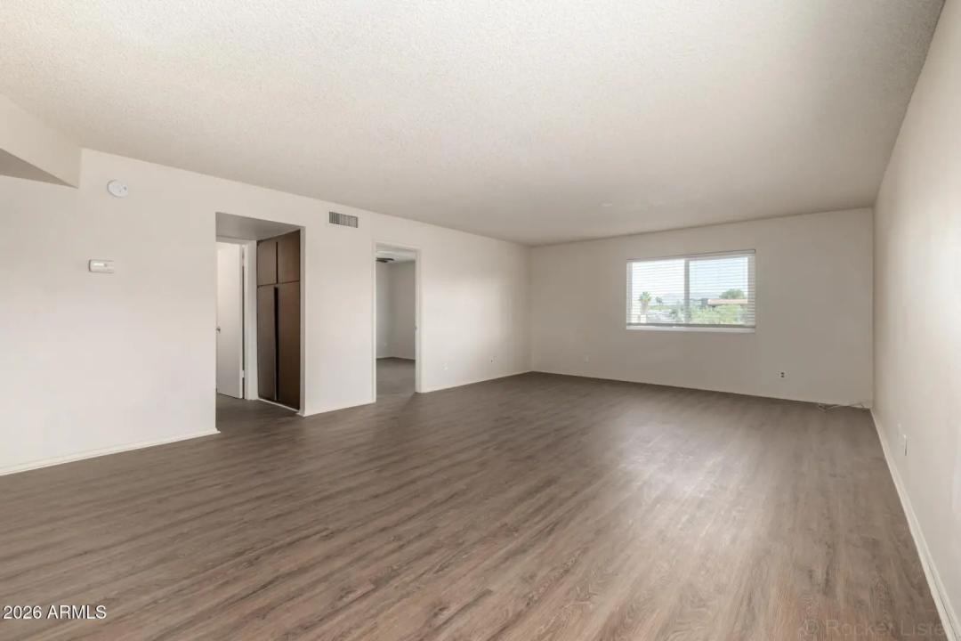 Real Estate Picture 40