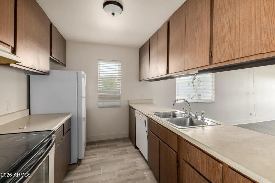 Real Estate Picture 58