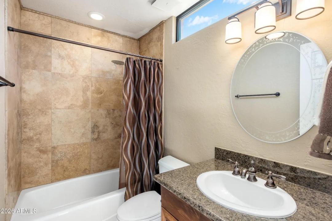 Real Estate Picture 25