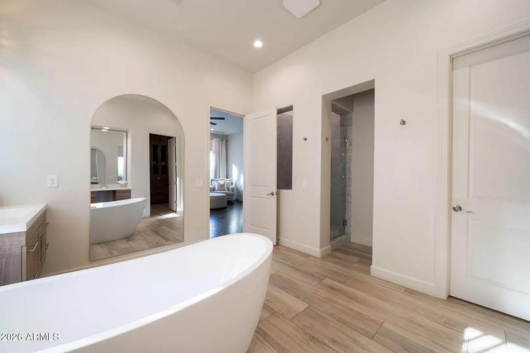 Real Estate Picture 93