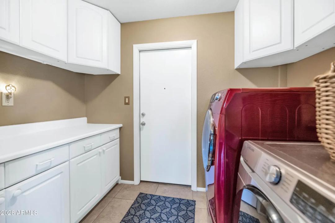 Real Estate Picture 30