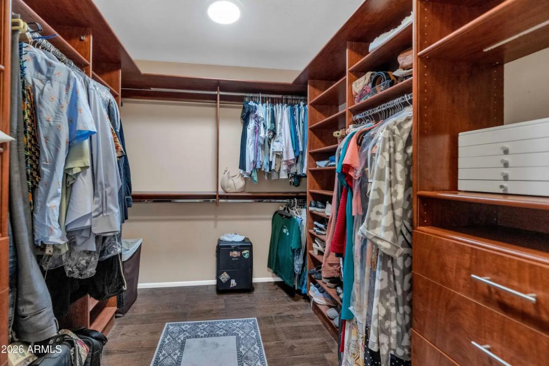 Real Estate Picture 18