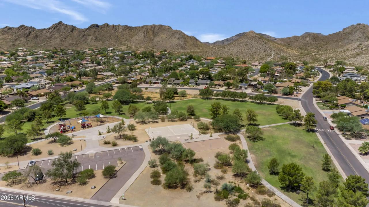 Real Estate Picture 43