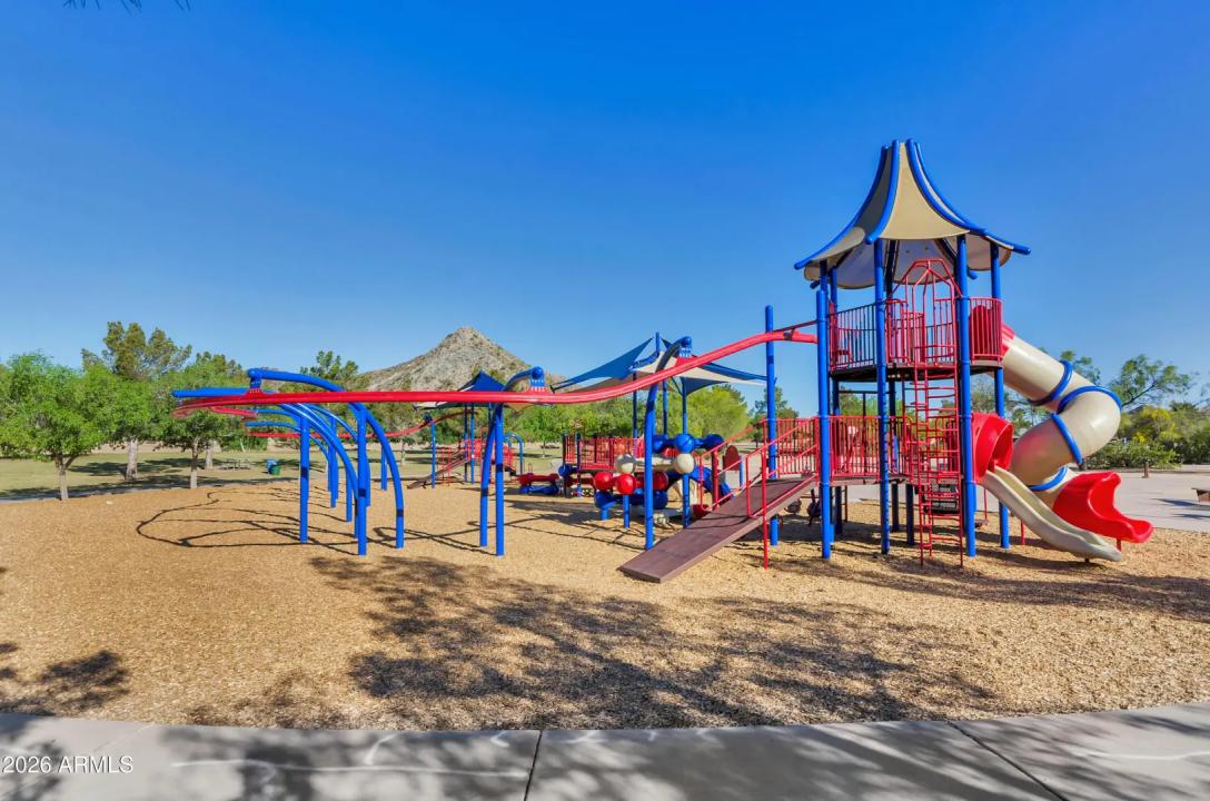 Real Estate Picture 45