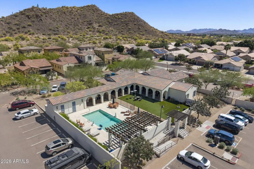 Real Estate Picture 2