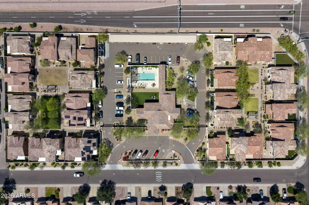 Real Estate Picture 23