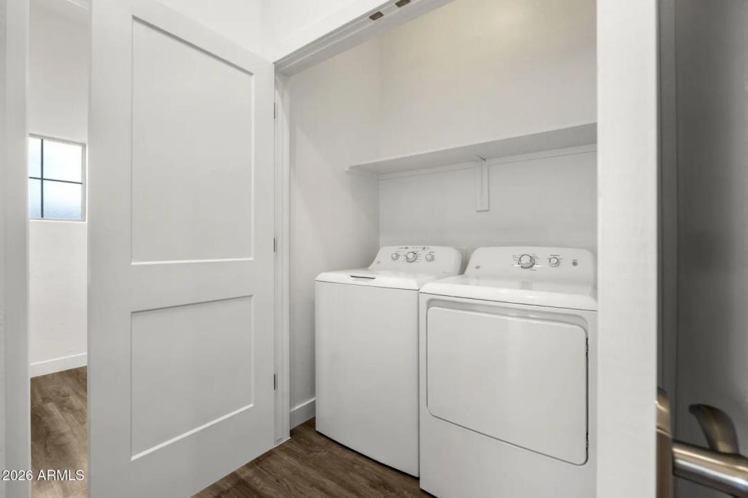 Real Estate Picture 19