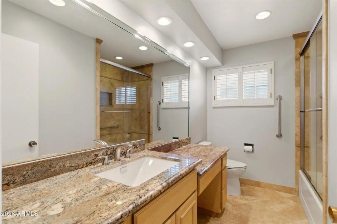 Real Estate Picture 19