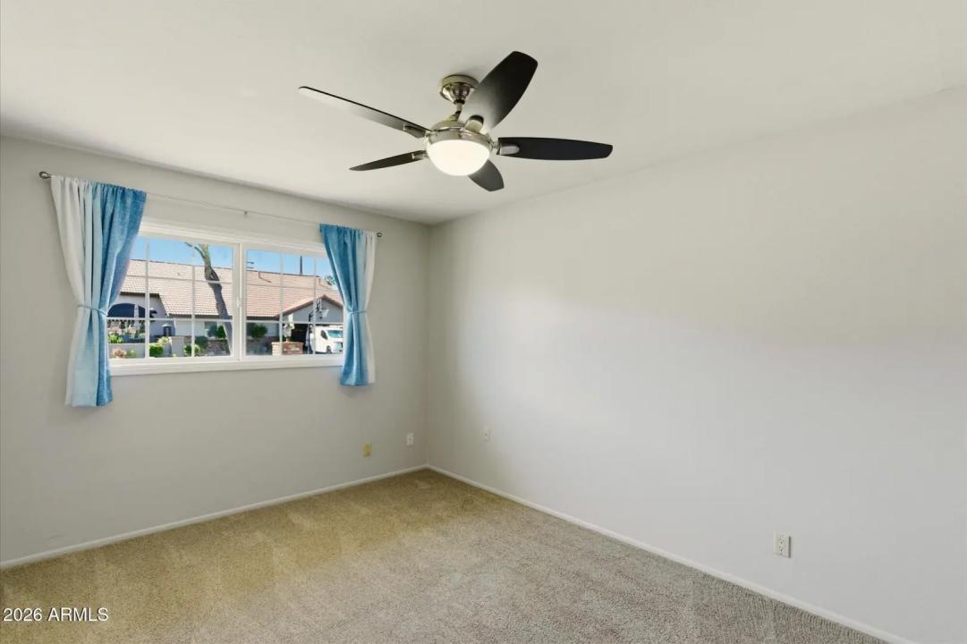 Real Estate Picture 17