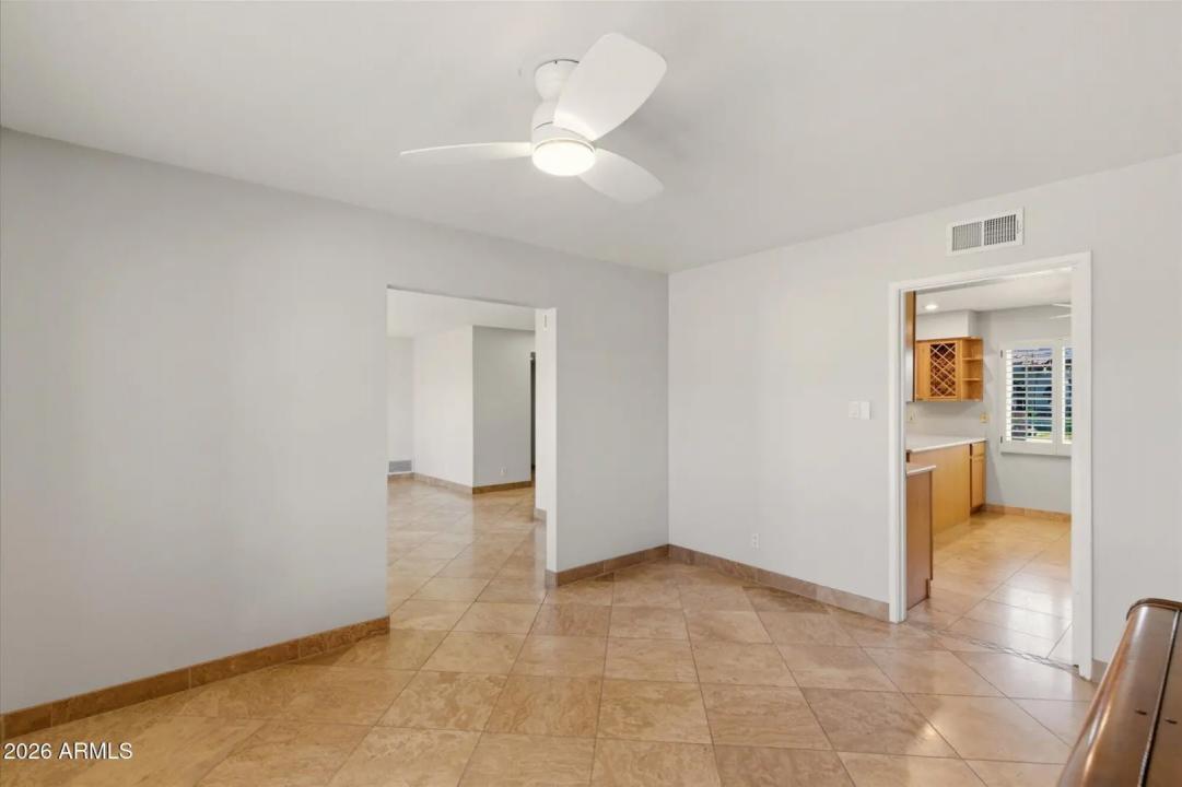 Real Estate Picture 12