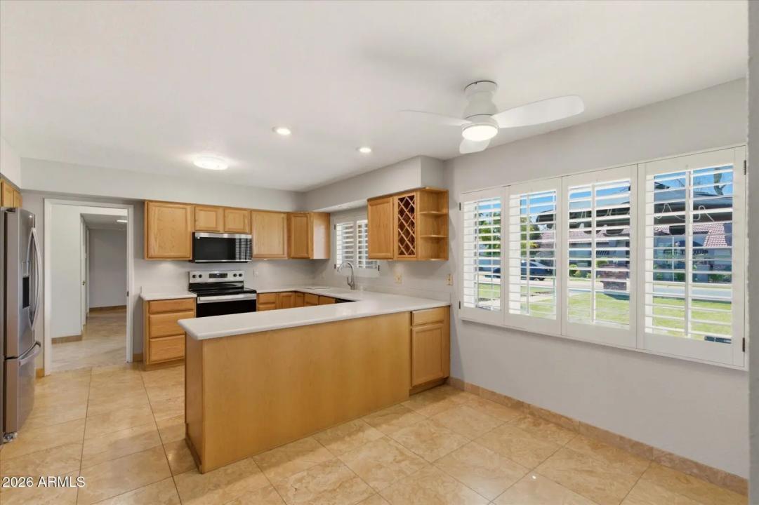 Real Estate Picture 10