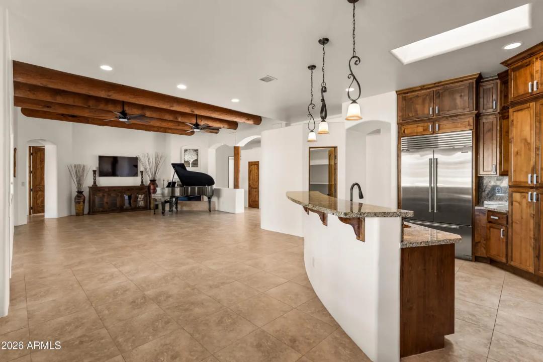 Real Estate Picture 13