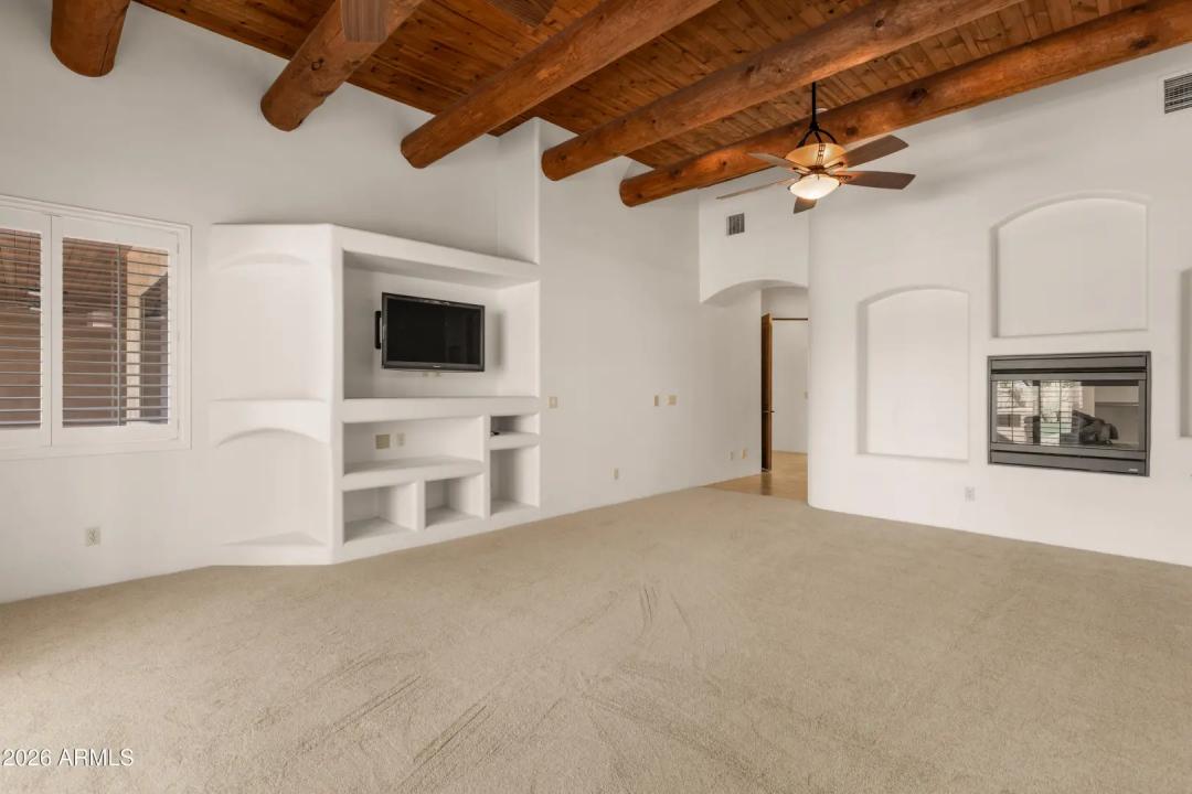 Real Estate Picture 19