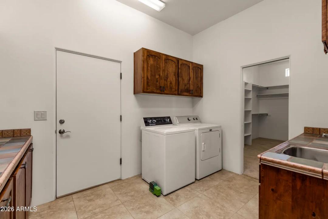 Real Estate Picture 26