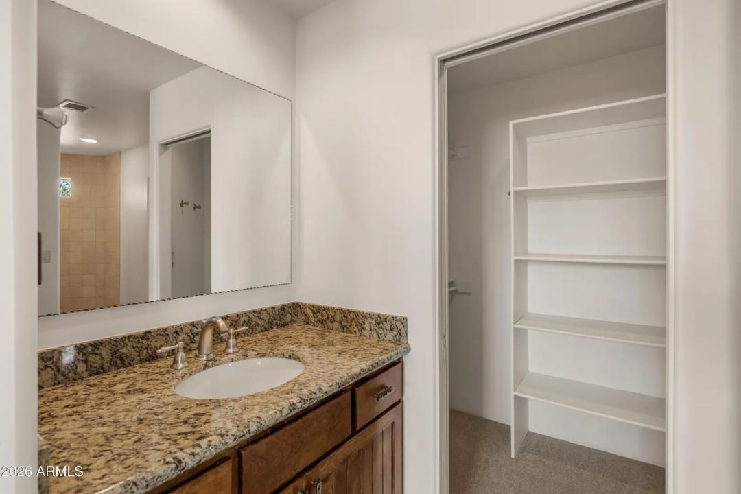 Real Estate Picture 28