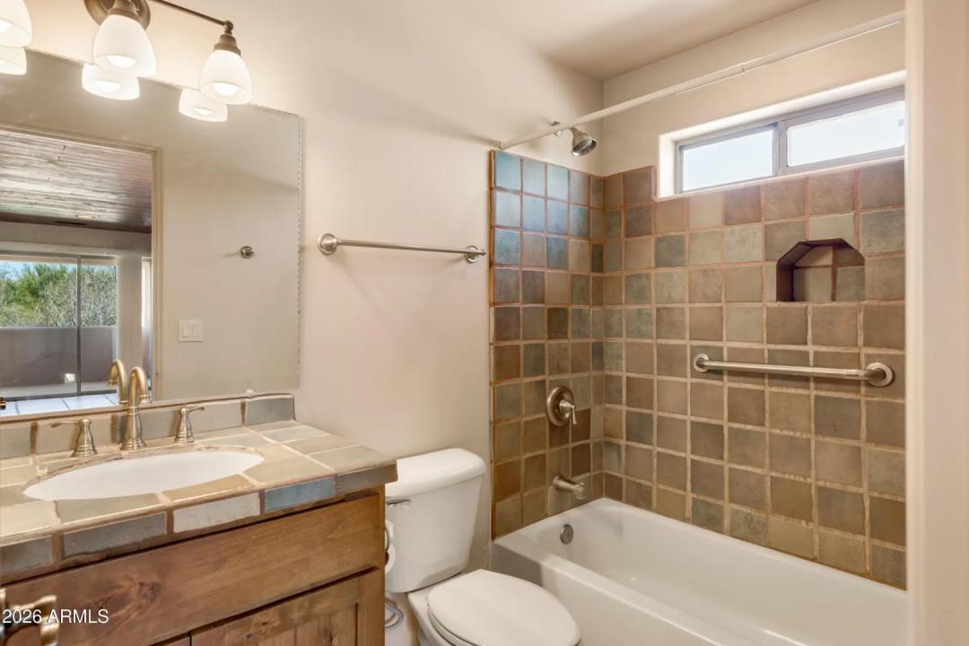 Real Estate Picture 47