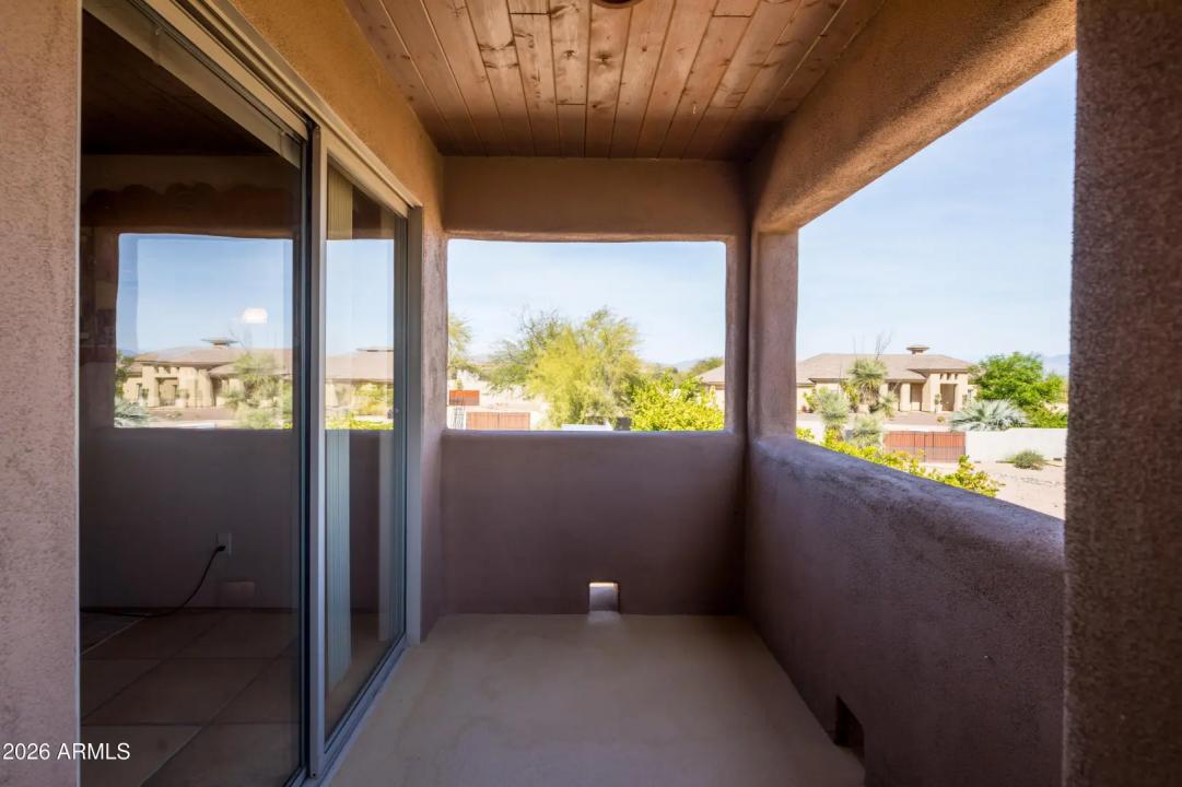 Real Estate Picture 43