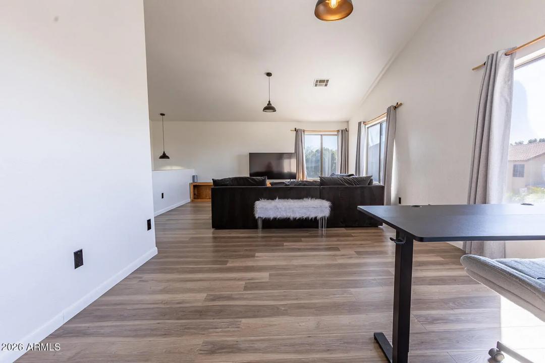 Real Estate Picture 25