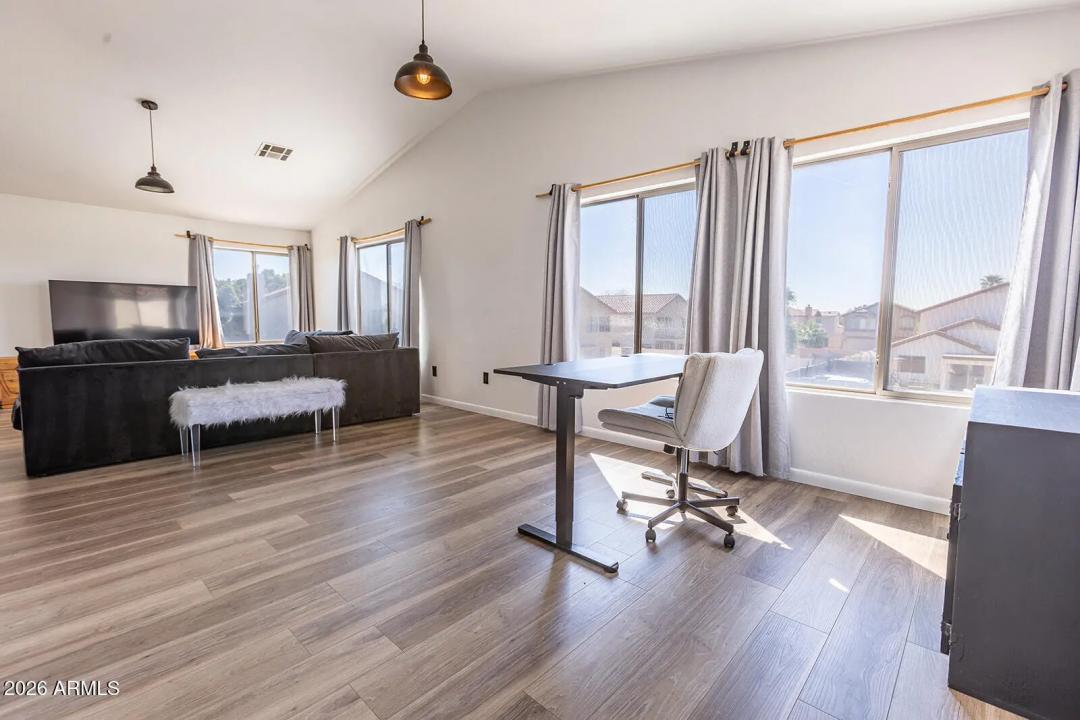 Real Estate Picture 26