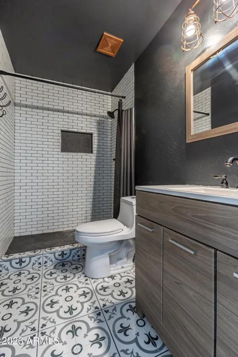 Real Estate Picture 6