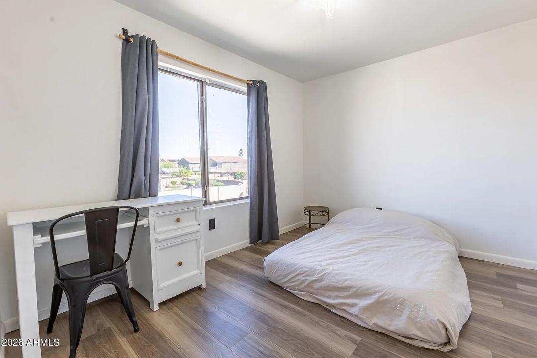 Real Estate Picture 38