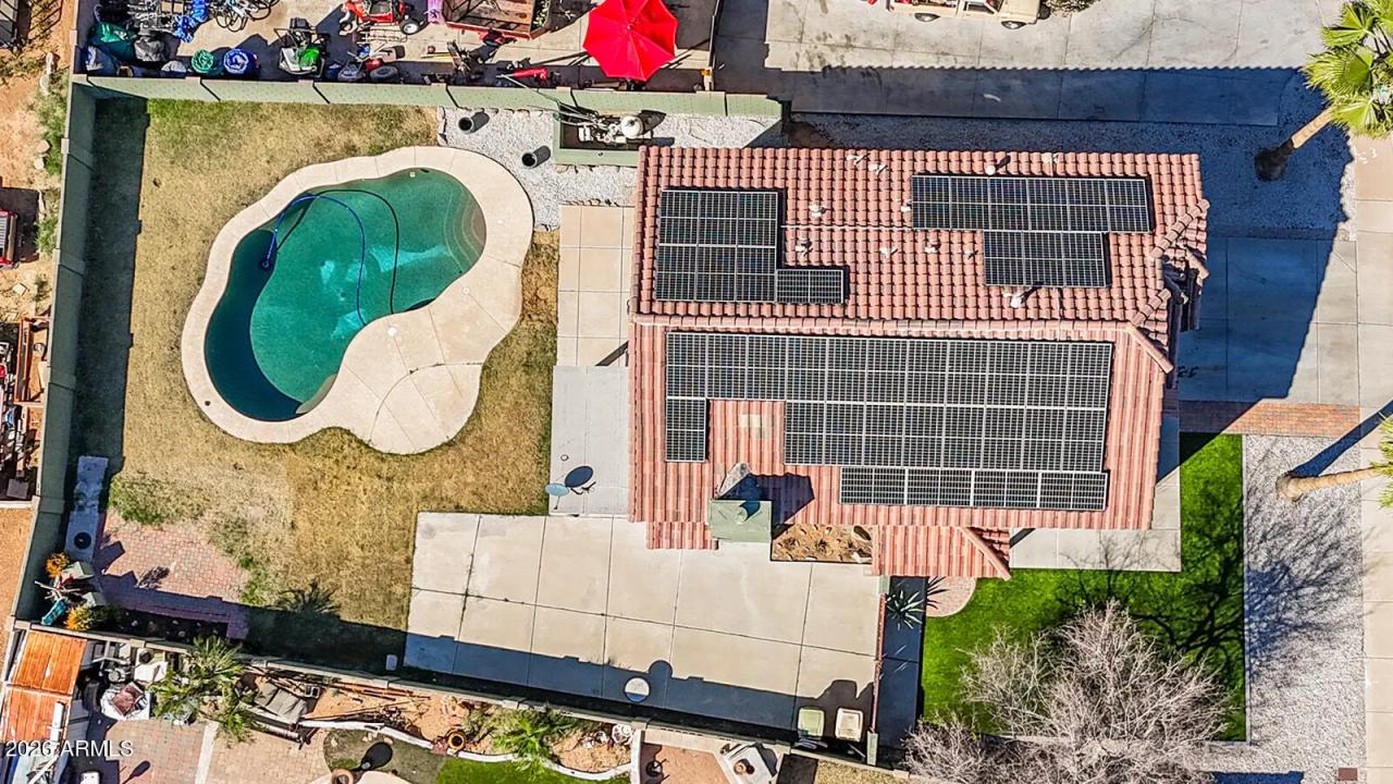 Real Estate Picture 50