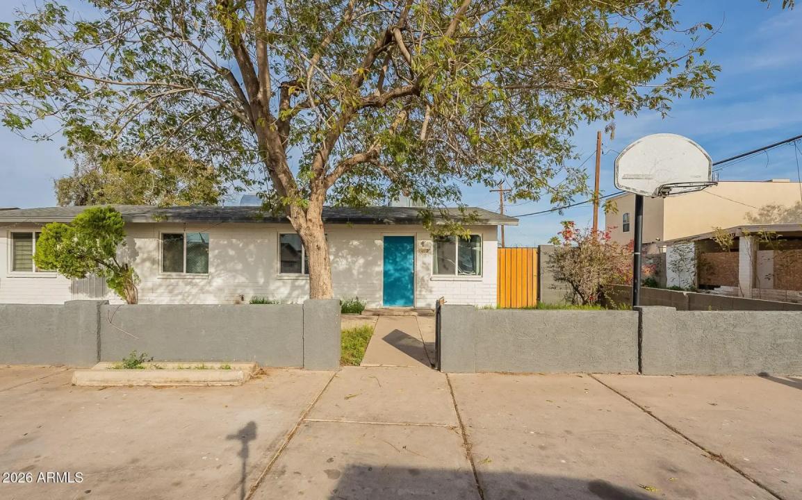 Real Estate Picture 30