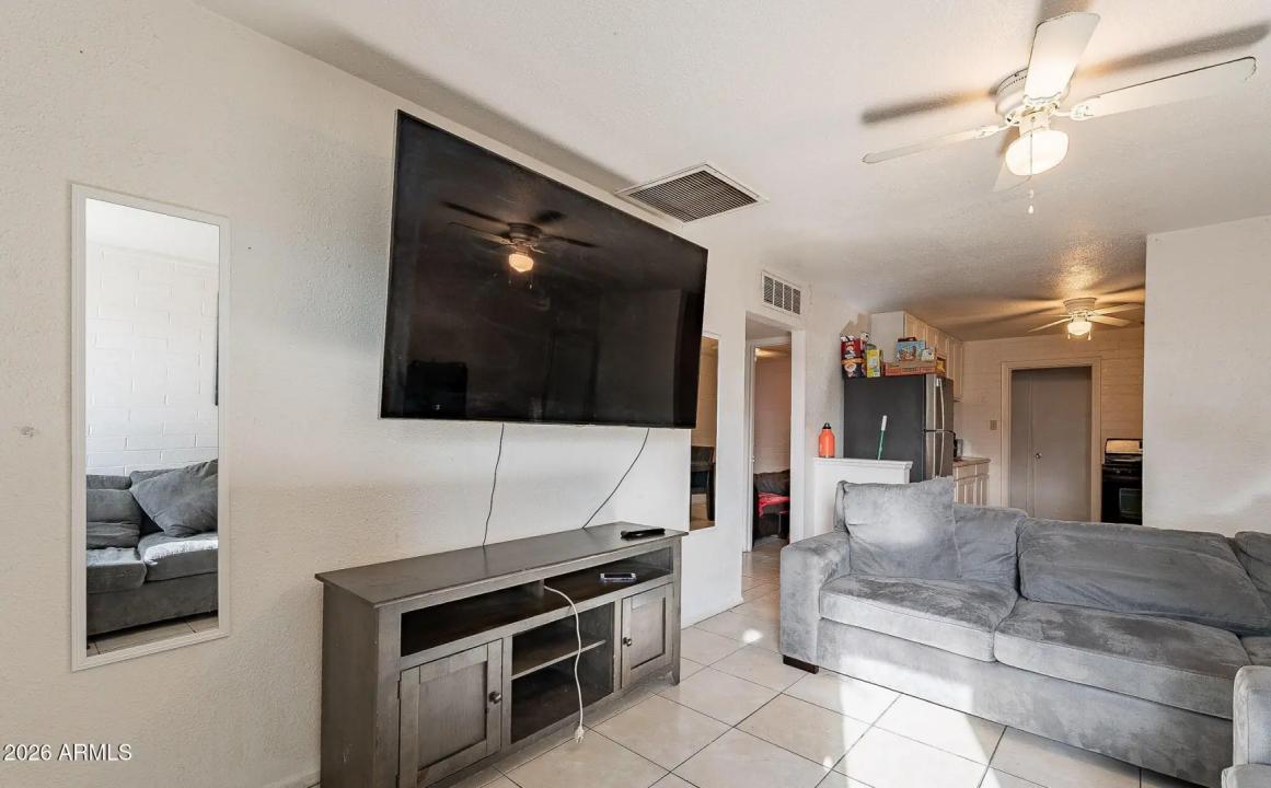 Real Estate Picture 33