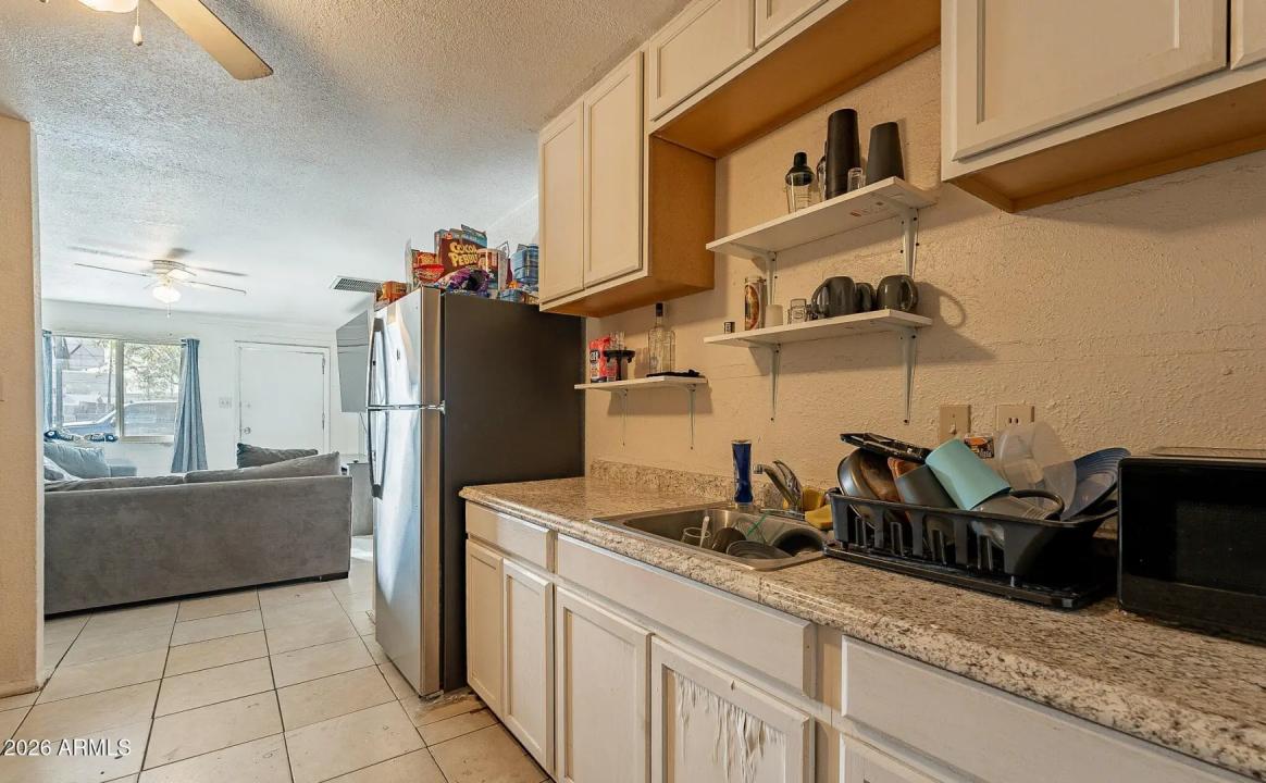 Real Estate Picture 38